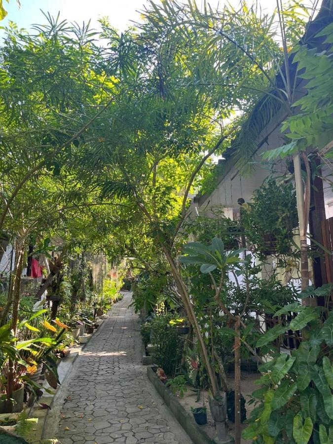 Benjamin'S Hut Hotel Srithanu Exterior foto