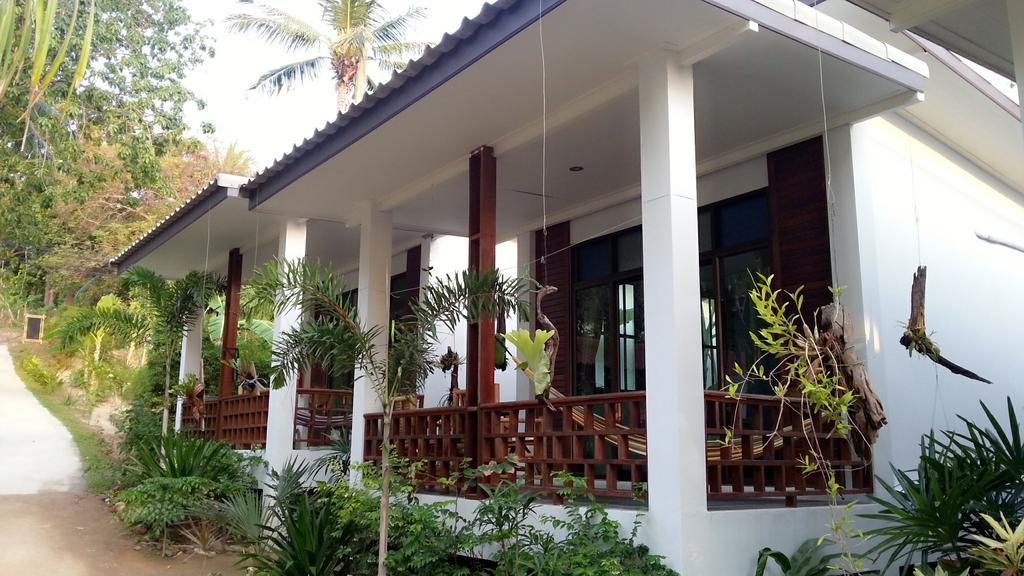 Benjamin'S Hut Hotel Srithanu Exterior foto